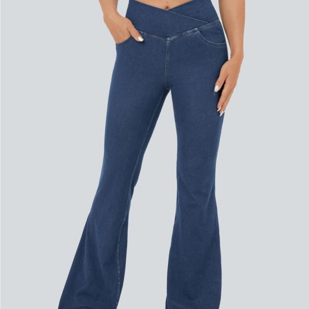 HALARA Women's Boot Cut Jeans in Classic Blue